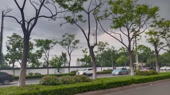 雨天，外面凉快家里热-臭虾米博客